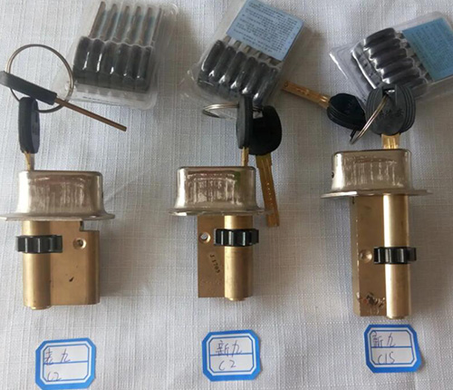 开锁换锁电话24小时上门服务 开锁换锁电话24小时上门服务